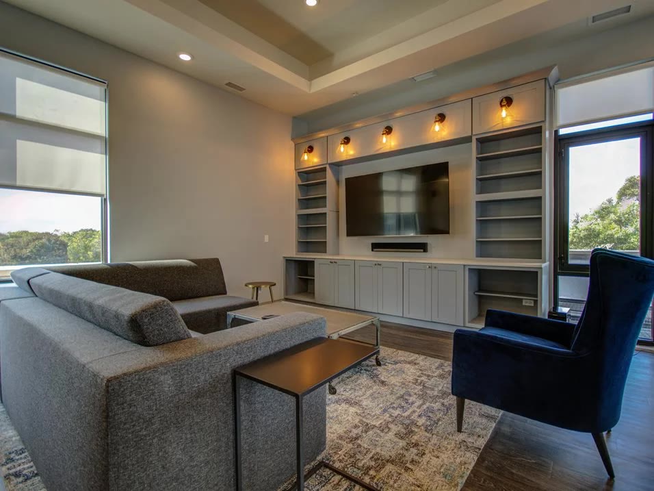 Placeholder Picture
